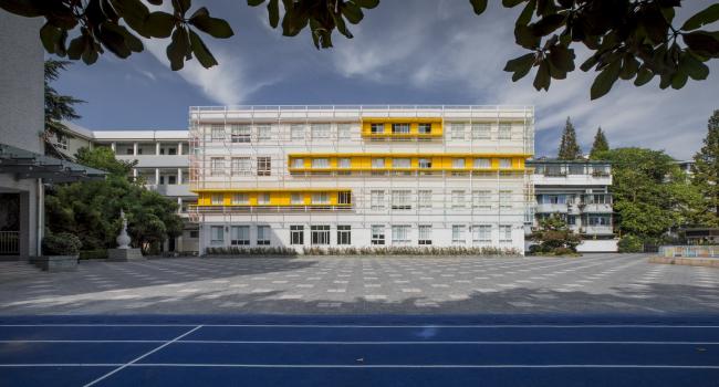 BIM建筑|梦幻般的蓝色操场：濮家小学濮家校区整体改革/形而上+杭州橡地建筑