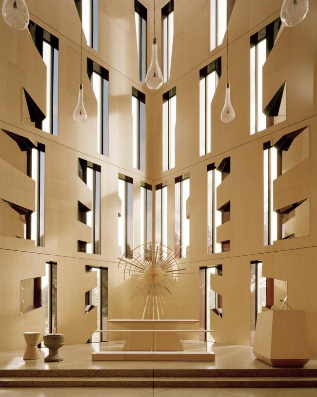 BIM建筑|耐久弥新，随时光沉淀幻化外表的挪威松木教堂