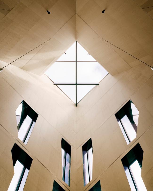 BIM建筑|耐久弥新，随时光沉淀幻化外表的挪威松木教堂