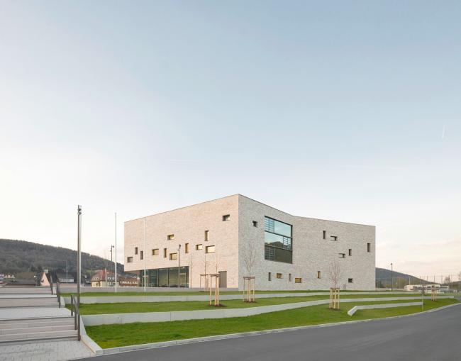 BIM建筑|洛尔阿姆梅因市平易近中间