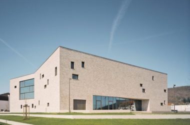 BIM建筑|洛尔阿姆梅因市平易近中间-BIM建筑网