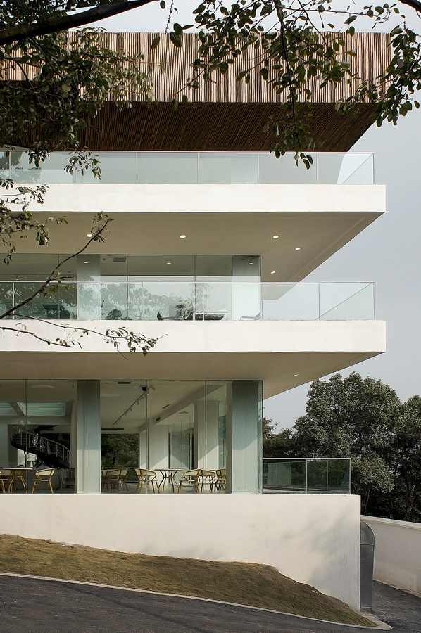 BIM建筑|年夜山的轮廓：重庆南山里平易近宿 / 鳞见设计