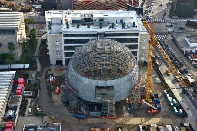 BIM建筑|伦佐·皮亚诺洛杉矶片子学院博物馆接近落成