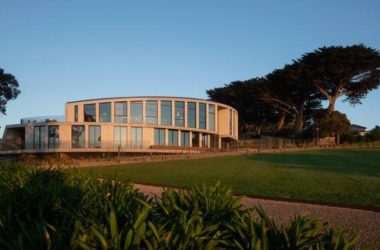 BIM建筑|仿佛一块远眺年夜海的侏罗纪珊瑚石：潮汐弧线室第-BIM建筑网