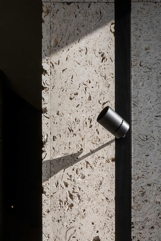 BIM建筑|仿佛一块远眺年夜海的侏罗纪珊瑚石：潮汐弧线室第