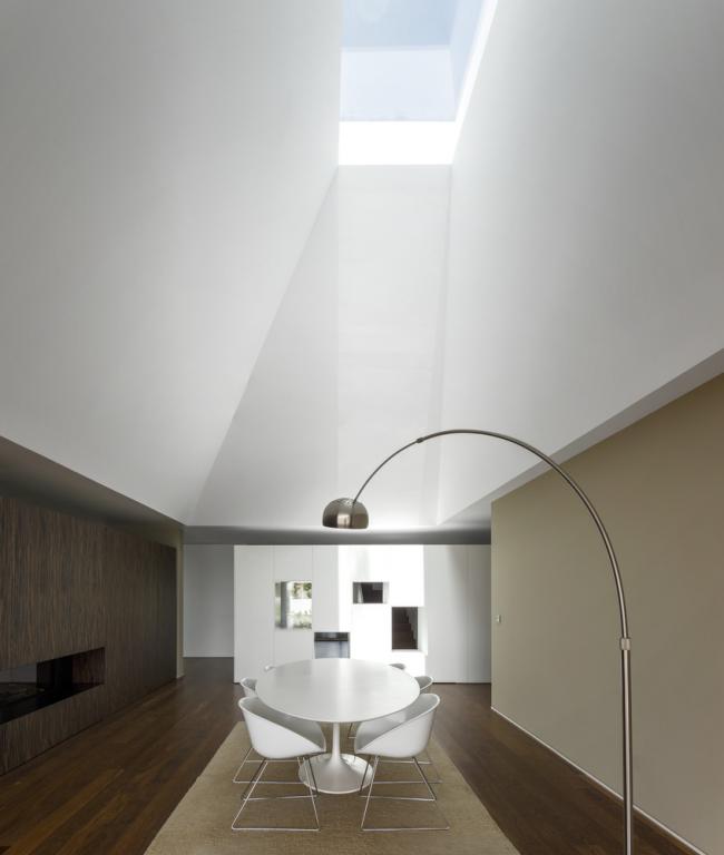 BIM建筑|如帘幕轻轻拉上：葡萄牙Beloura House IV室第