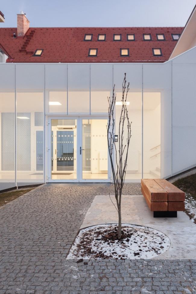 BIM建筑|奶油袍与小红帽：贾拉·西曼小学