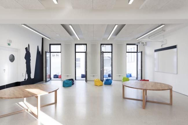 BIM建筑|奶油袍与小红帽：贾拉·西曼小学