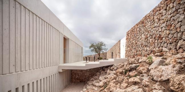 BIM建筑|面向海边睁开的年夜跨度不雅景台，极简天然的构架式室第