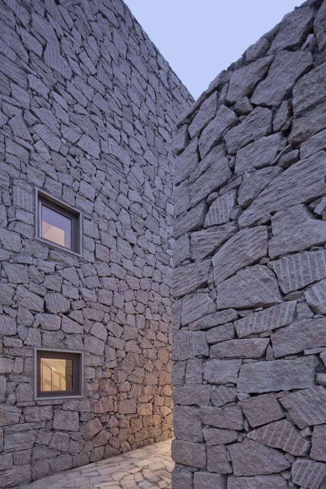 BIM建筑|红石山房 / 百子甲壹