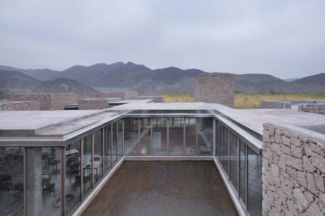 BIM建筑|红石山房 / 百子甲壹