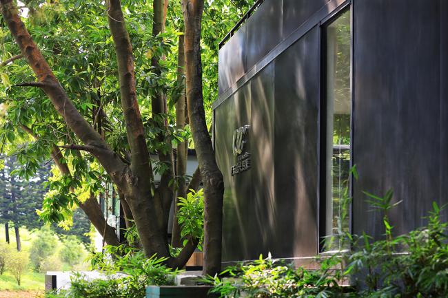 BIM建筑|东莞橙果传媒集装箱办公室 l 间外建筑工作室，冯国安