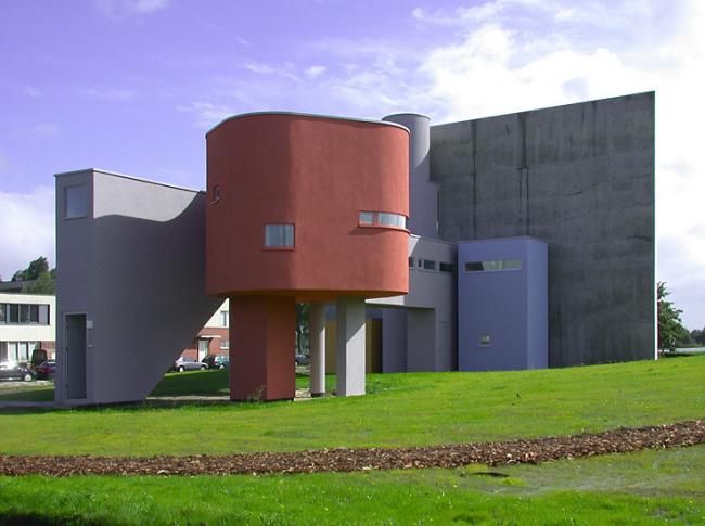 BIM建筑|多年后一个被抛弃设计的更生，一面巨墙朋分的立体室第 / Wall House 2