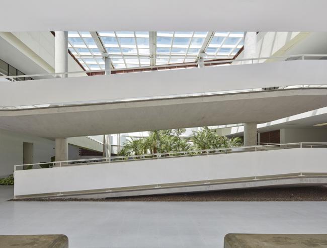 BIM建筑|优雅如天鹅展翅：巴西Roberto Herbster Gusmão黉舍