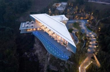 BIM建筑|山崖之巅,格构空间-重庆御临府艺术中间 / 成执设计-BIM建筑网