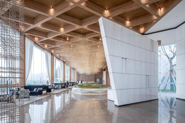 BIM建筑|山崖之巅,格构空间-重庆御临府艺术中间 / 成执设计