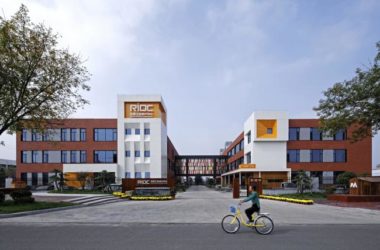 BIM建筑|朝阳当照，日照产业设计中间改革设计 / 上海善祥建筑设计-BIM建筑网