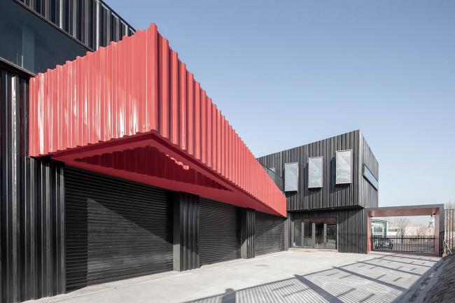 BIM建筑|一场汽车喜好者的社交试验，The Pit House汽车俱乐部 / 上建下筑工作室