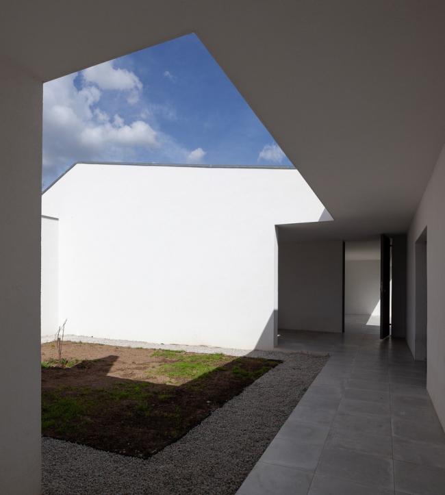 BIM建筑|延展之景，清幽之家 / DRK.Architects