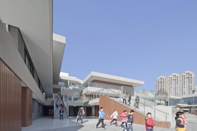 BIM建筑|垂直书院——姑苏科技城试验小学设计 / 年夜正+致正建筑事务所