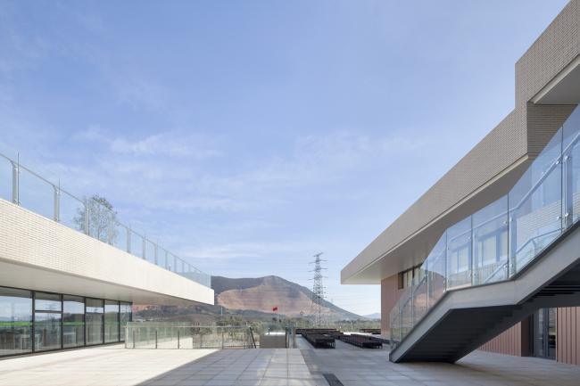 BIM建筑|垂直书院——姑苏科技城试验小学设计 / 年夜正+致正建筑事务所