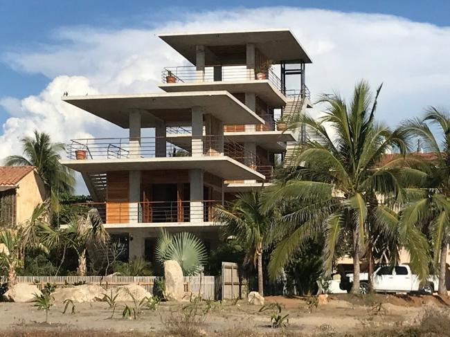 BIM建筑|远眺海面的多米诺屋子 / Taller de Arquitectura X / Alberto Kalach