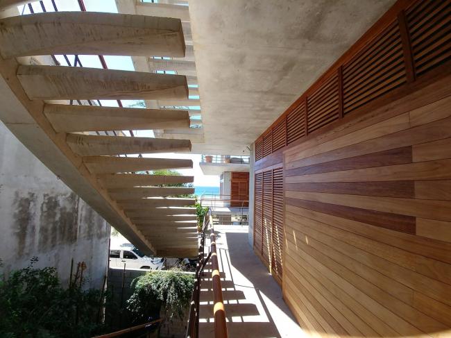BIM建筑|远眺海面的多米诺屋子 / Taller de Arquitectura X / Alberto Kalach