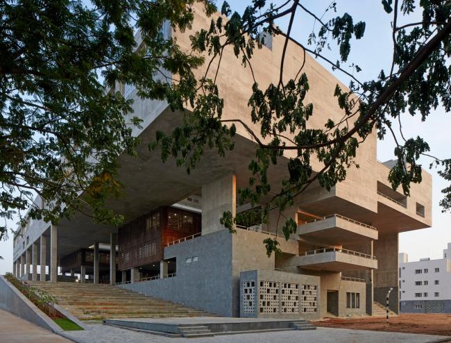 BIM建筑|宏大的排挤平台带来的多元可能性 / 维查雅瓦达计划与建筑学院研讨所