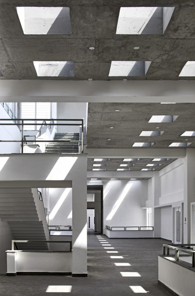 BIM建筑|宏大的排挤平台带来的多元可能性 / 维查雅瓦达计划与建筑学院研讨所