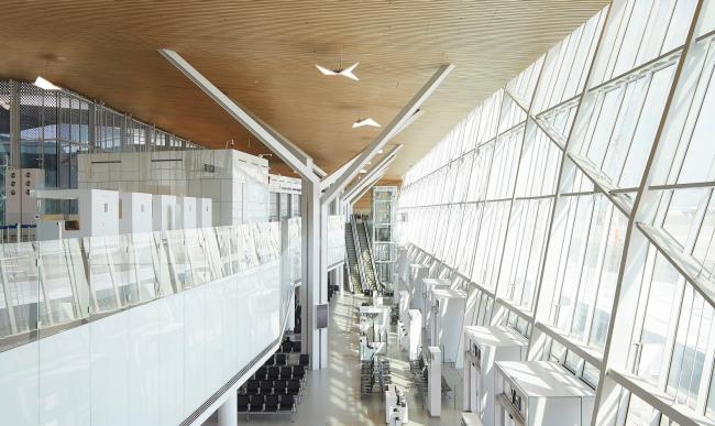 BIM建筑|苍莽戈壁中的一片白色蘑菇岩：以色列蒂姆纳国际机场