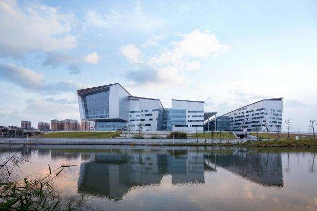 BIM建筑|浙江湖州市吴兴区体裁中间 / 蔺科（上海）建筑设计