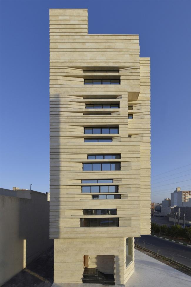 BIM建筑|如同被风化的粗粝岩石：阿维尼室第楼 | Heram建筑事务所