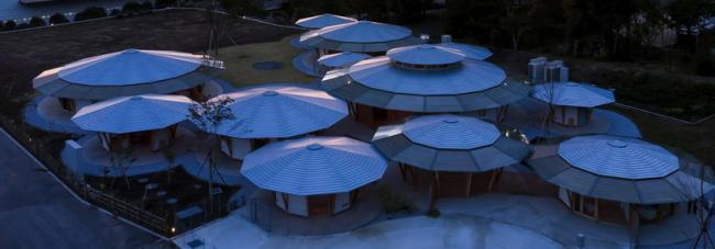 BIM建筑|手塚貴晴工作室：“木库幼儿园”——日式和伞下的光影丛林