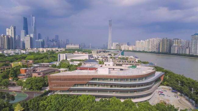 BIM建筑|二沙文立方: 一座垂直的街道美术馆 / 扉建筑