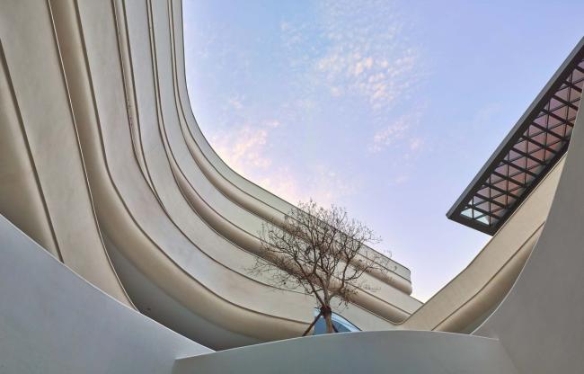 BIM建筑|二沙文立方: 一座垂直的街道美术馆 / 扉建筑