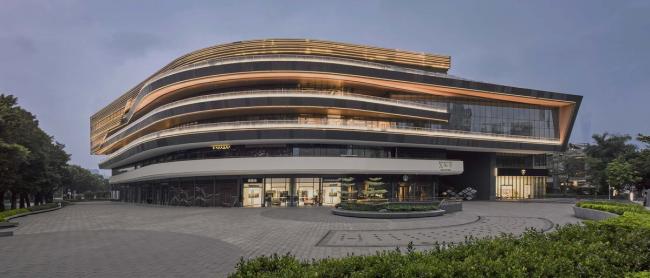 BIM建筑|二沙文立方: 一座垂直的街道美术馆 / 扉建筑