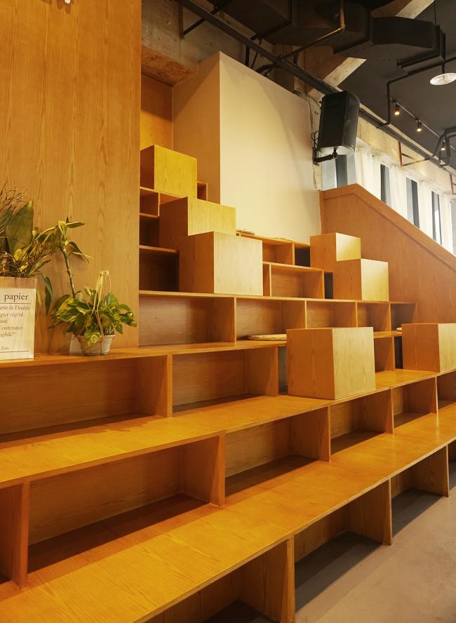 BIM建筑|6WEI空间咖啡厅，属于一座城市的空间 / 年夜晓建筑工作室