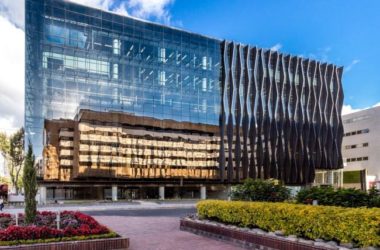 BIM建筑|CORTEZZA年夜楼，木石对话天然 / TERRANUM-BIM建筑网