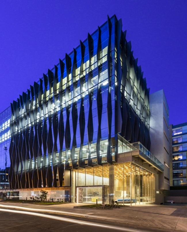 BIM建筑|CORTEZZA年夜楼，木石对话天然 / TERRANUM