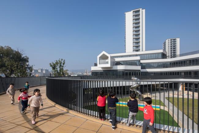 BIM建筑|漂浮的乐土——杭州市浪潮幼儿园 / GLA建筑设计