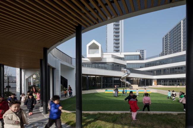 BIM建筑|漂浮的乐土——杭州市浪潮幼儿园 / GLA建筑设计