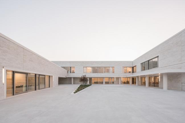 BIM建筑|罗米莉公立黉舍