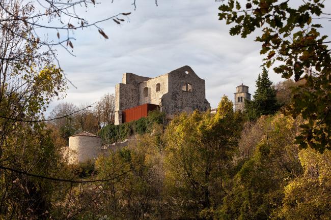 BIM建筑|卡斯塔夫的夏日天台／Nenad Fabijanić 建筑事务所