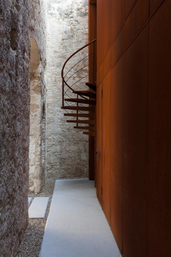 BIM建筑|卡斯塔夫的夏日天台／Nenad Fabijanić 建筑事务所