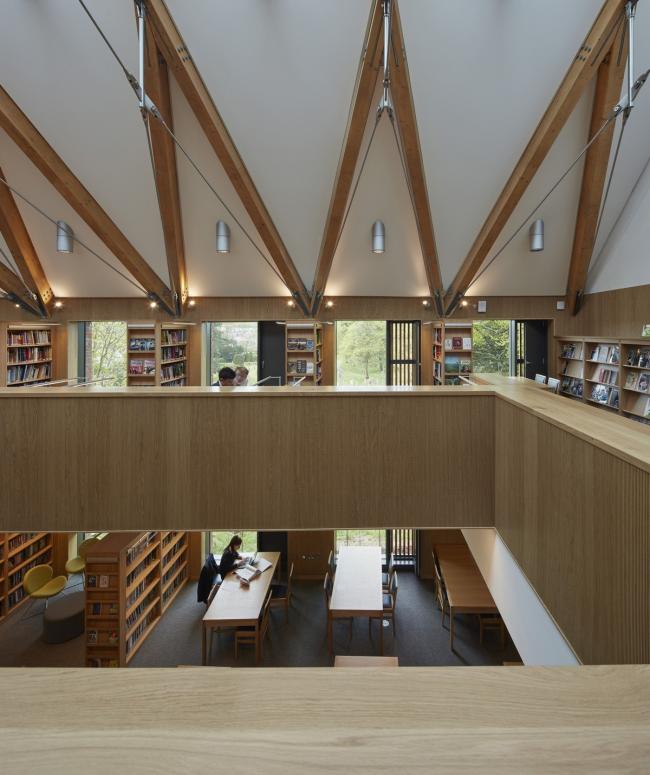 BIM建筑|红砖楼下的进修中间：赖盖特文法黉舍藏书楼
