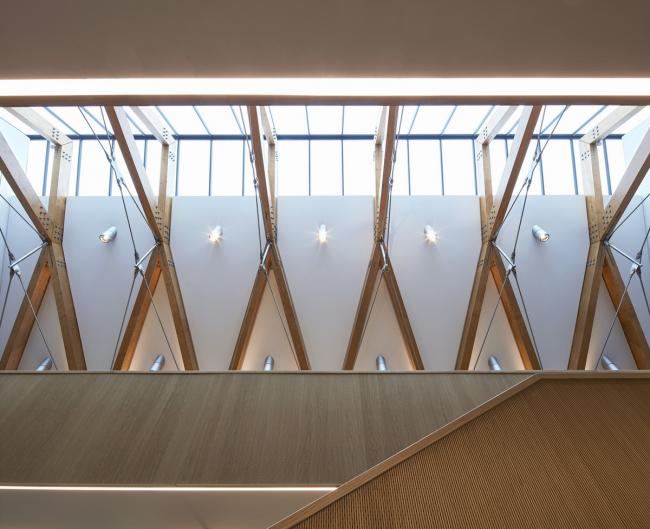 BIM建筑|红砖楼下的进修中间：赖盖特文法黉舍藏书楼