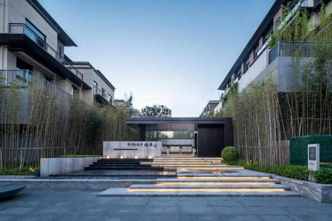 BIM建筑|在静谧诗意的空间，体验回隐的生涯艺术：领秀山艺术馆 / 霍普股份HYP-ARCH