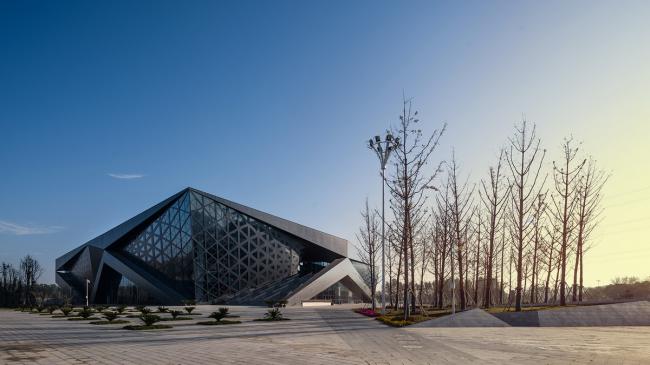 BIM建筑|动感的能量盒子：扬州南部新城体育园 / 柏涛设计