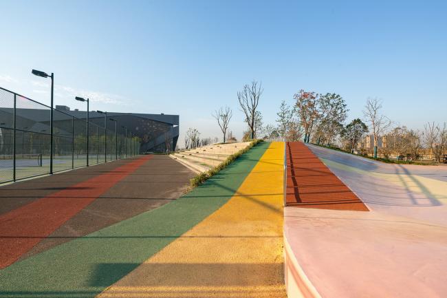 BIM建筑|动感的能量盒子：扬州南部新城体育园 / 柏涛设计