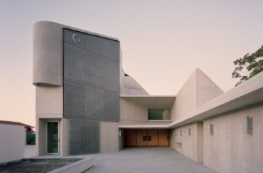 BIM建筑|古朴安静，一座静默立于天幕下的雕塑：Punchbowl 清真寺-BIM建筑网